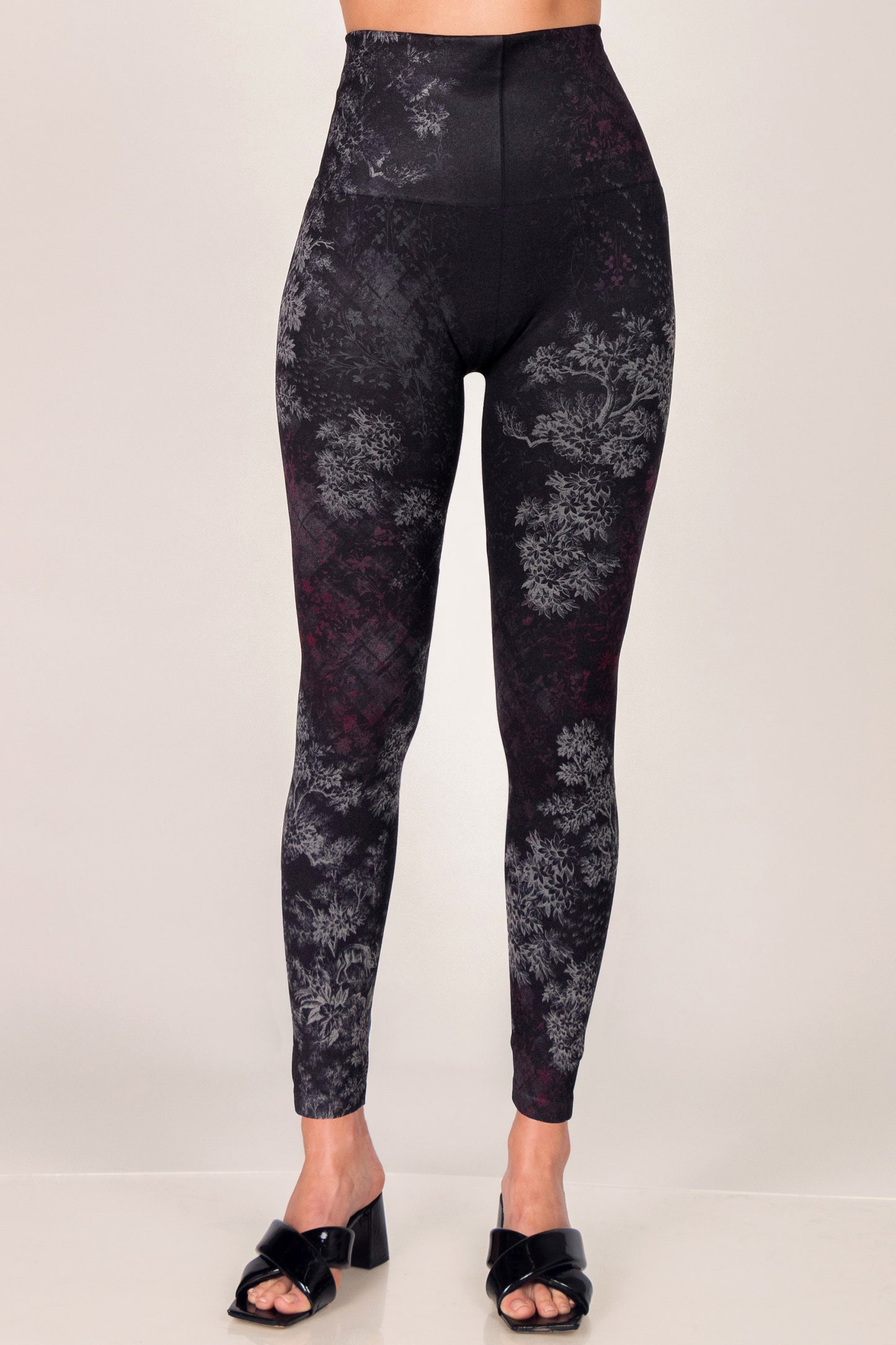Silver Toile de Jouy Printed Leggings