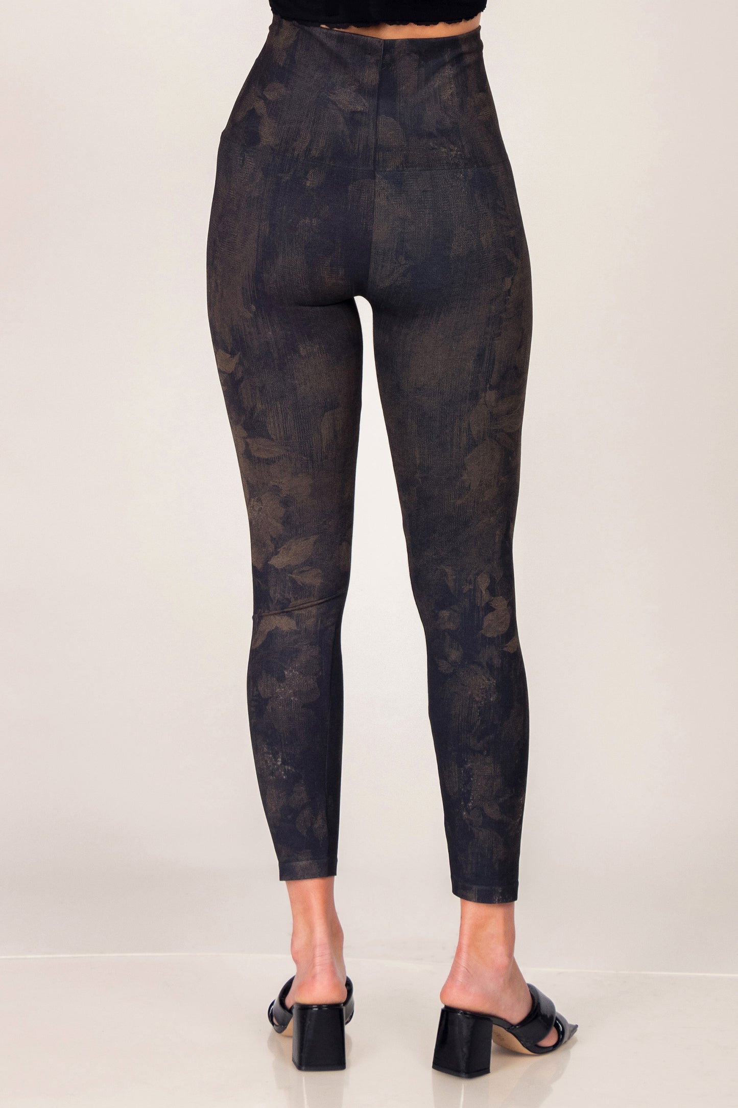 Midnight Oak Floral Printed Leggings
