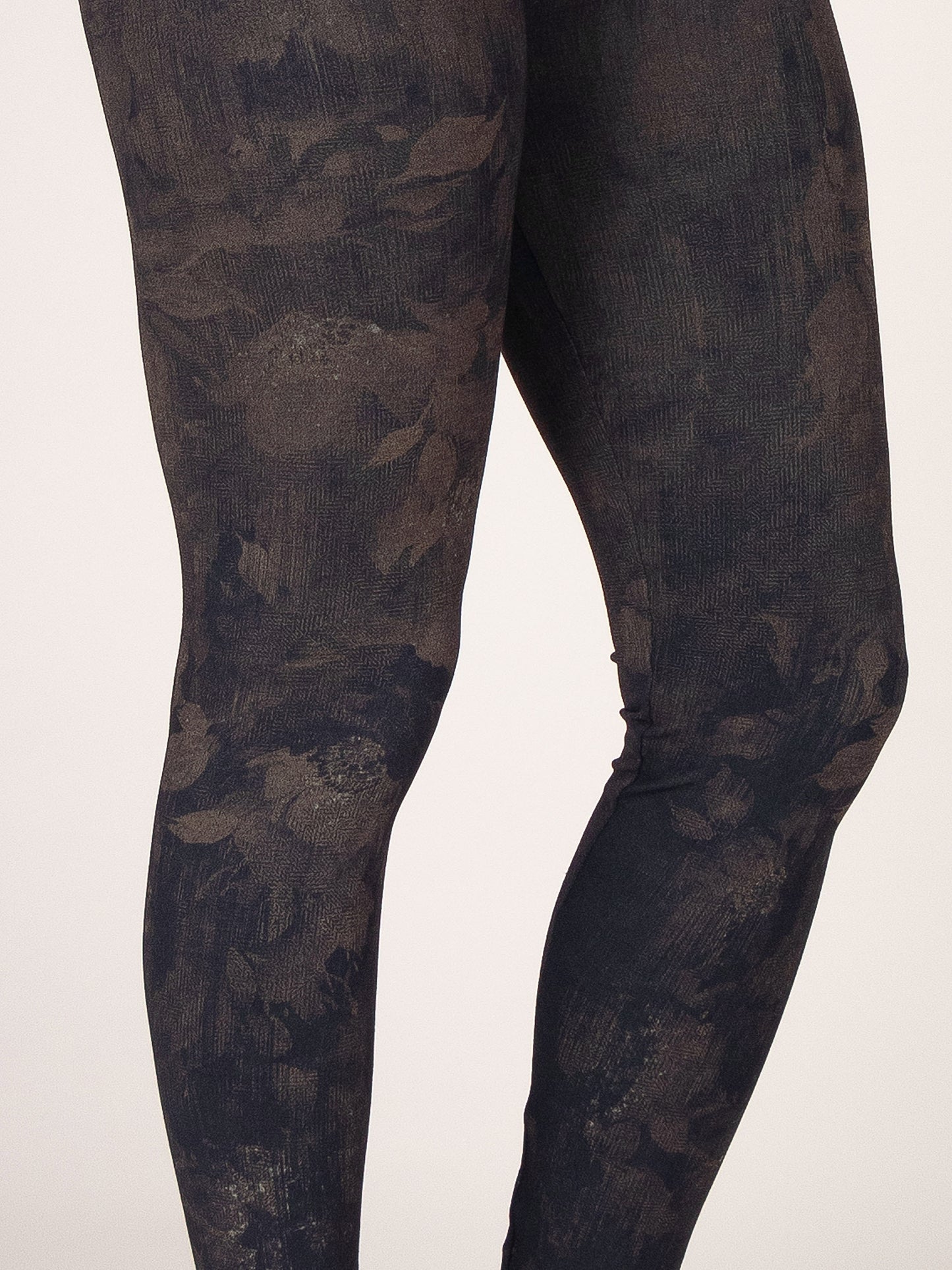 Midnight Oak Floral Printed Leggings
