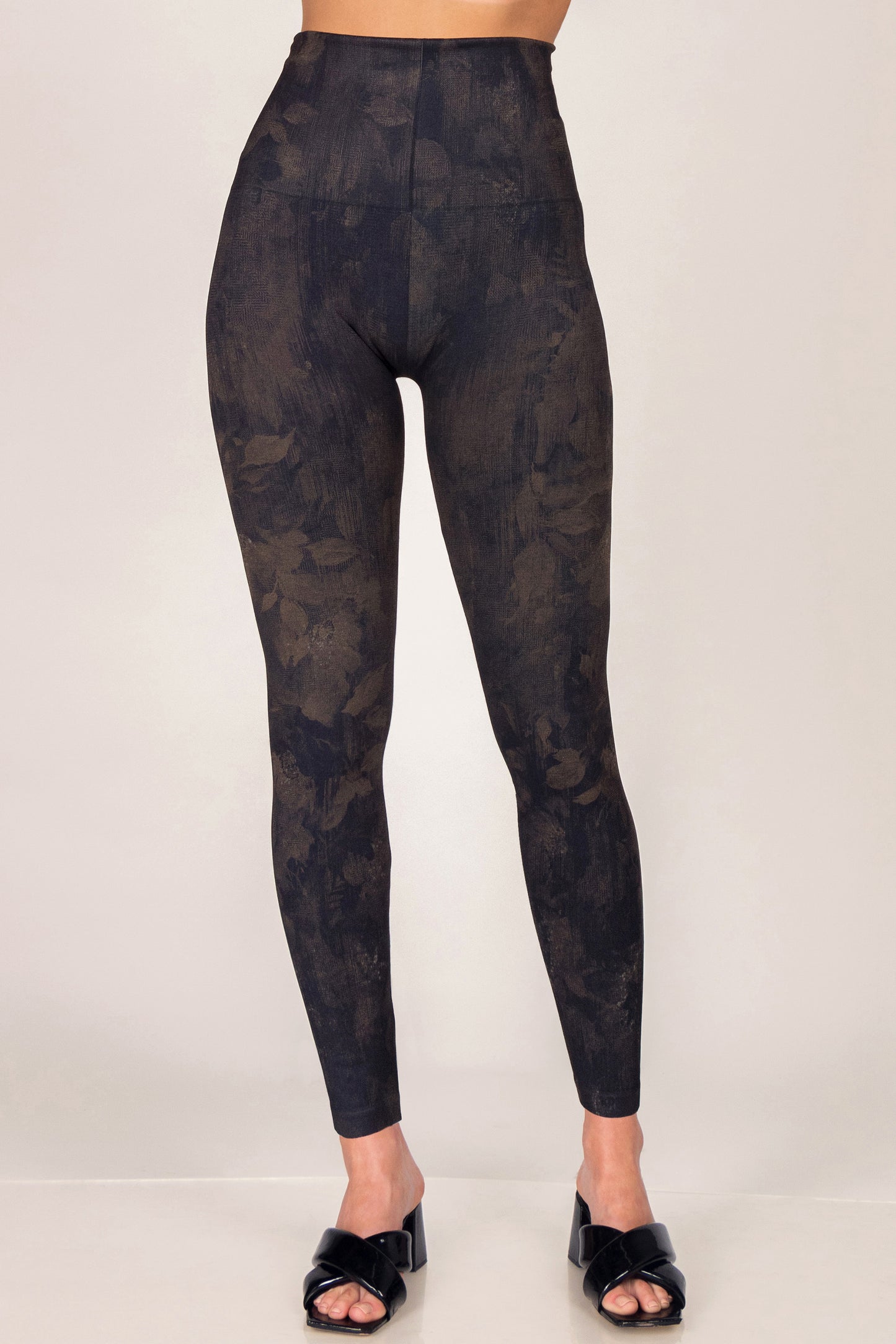 Midnight Oak Floral Printed Leggings