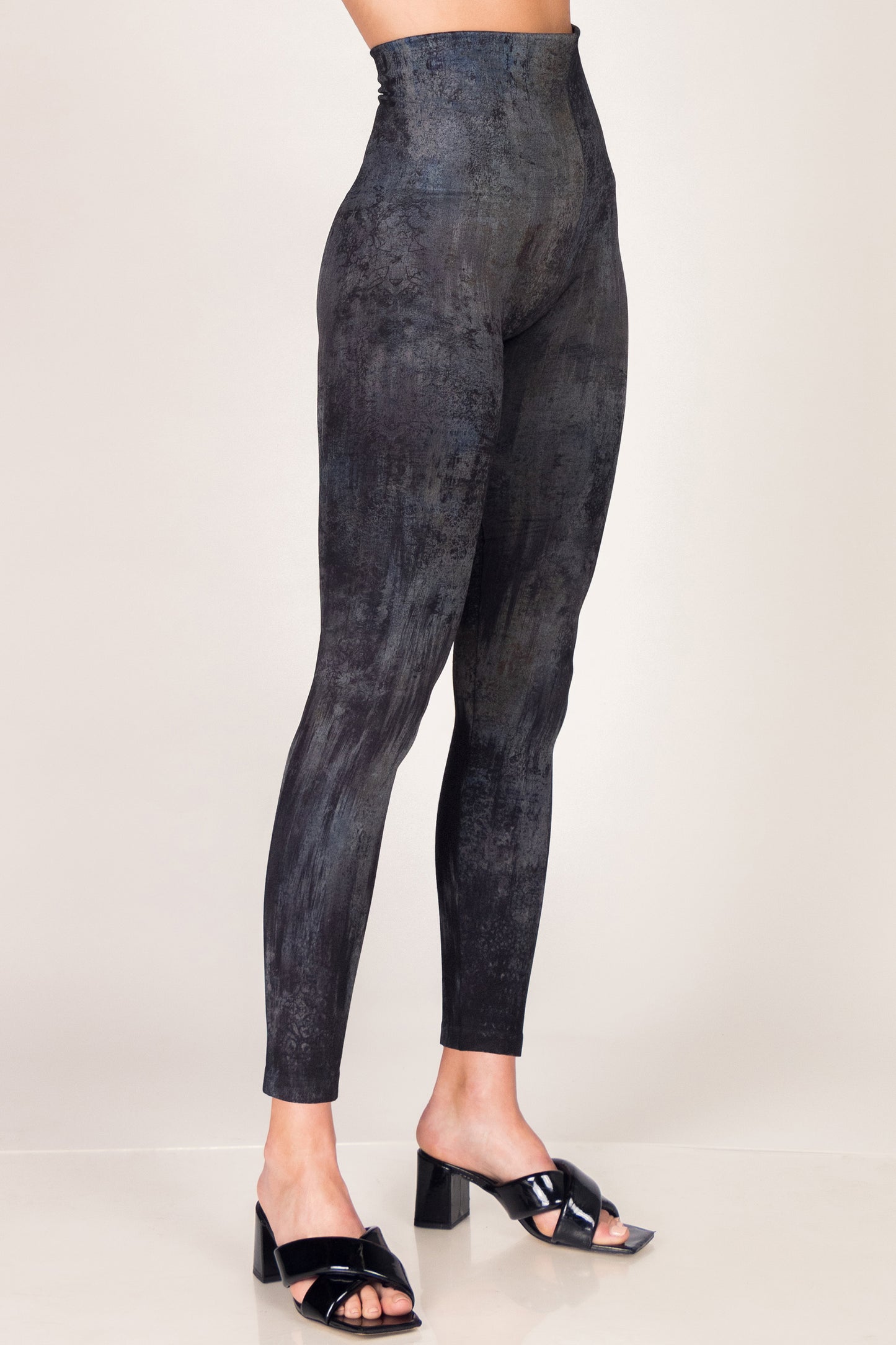 Forgotten Estate Printed Leggings