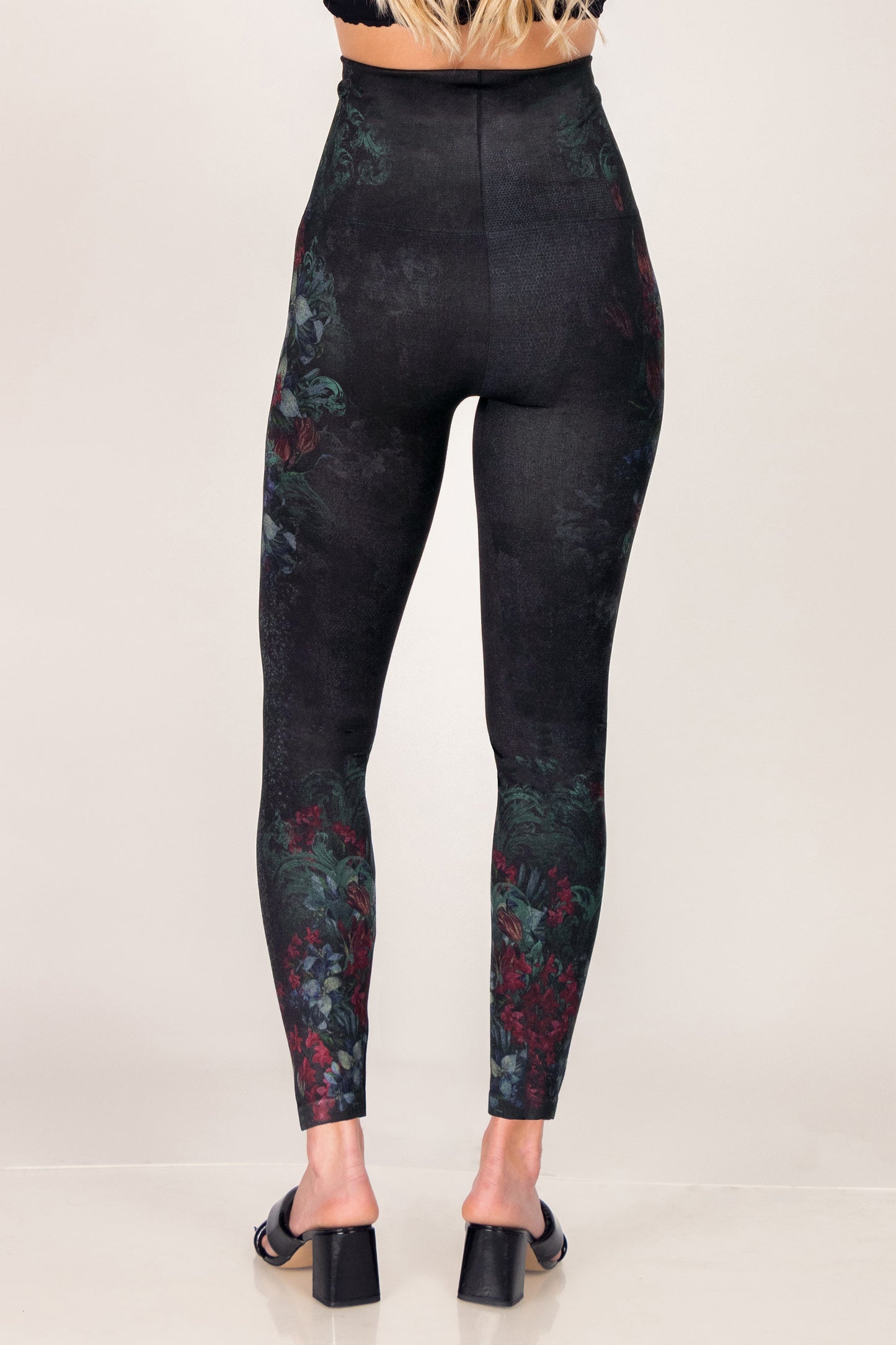 Scarlet Mystery Floral Printed Leggings