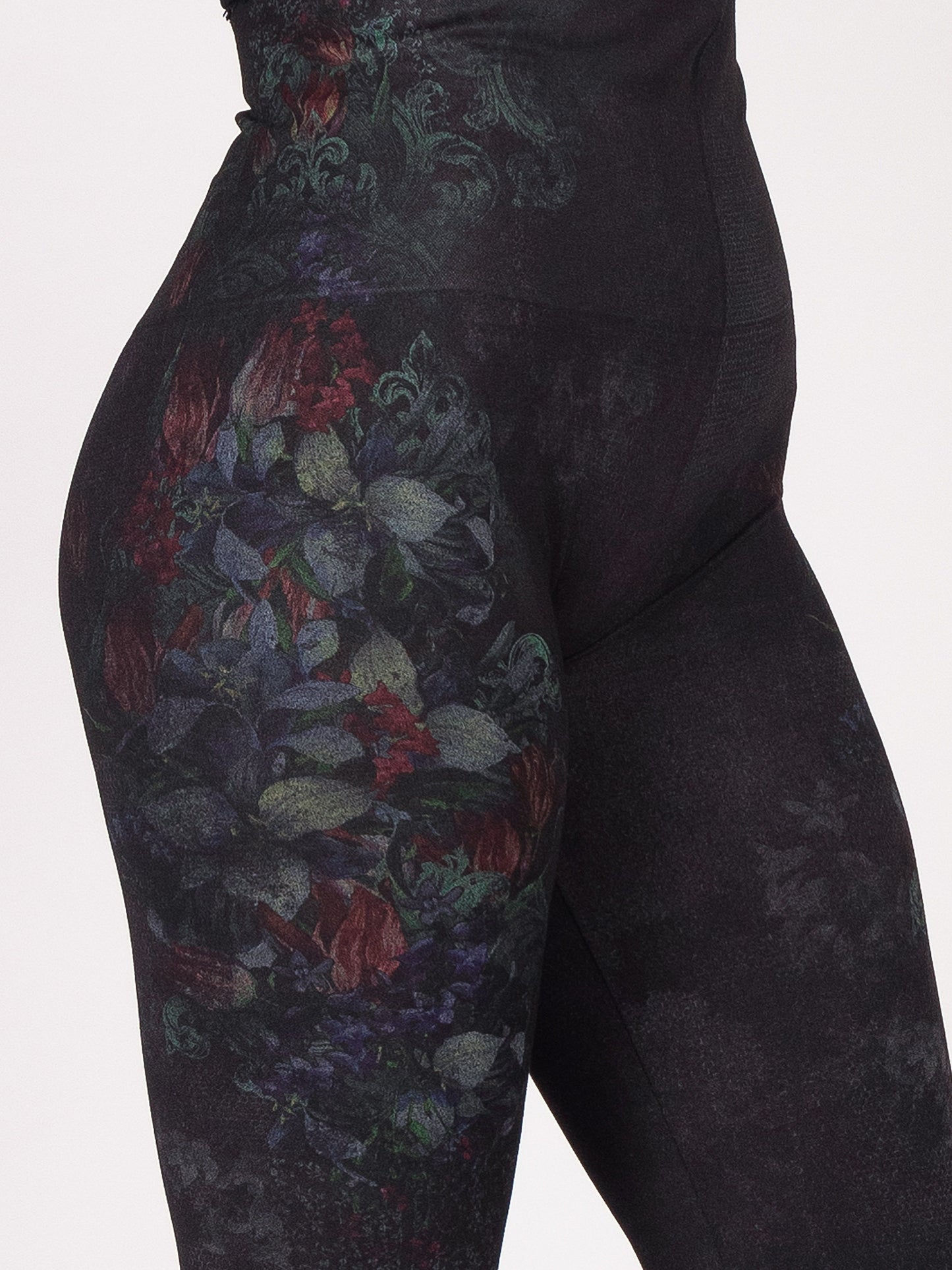 Scarlet Mystery Floral Printed Leggings