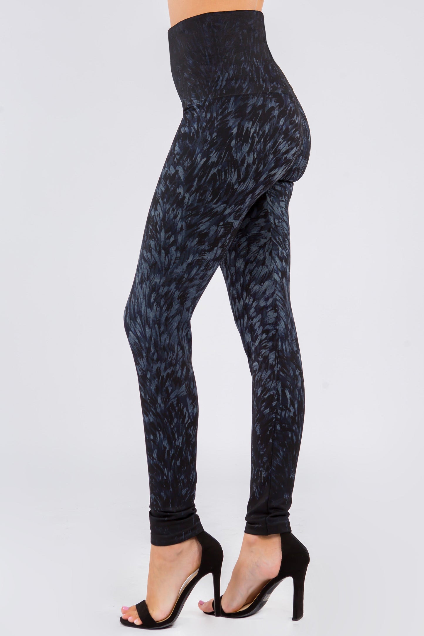 Feathered Paint Stroke Printed Leggings