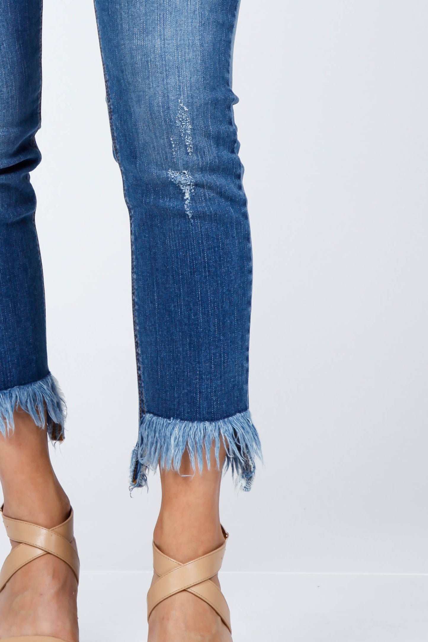 Frayed Hem Cropped High Waist Jeans